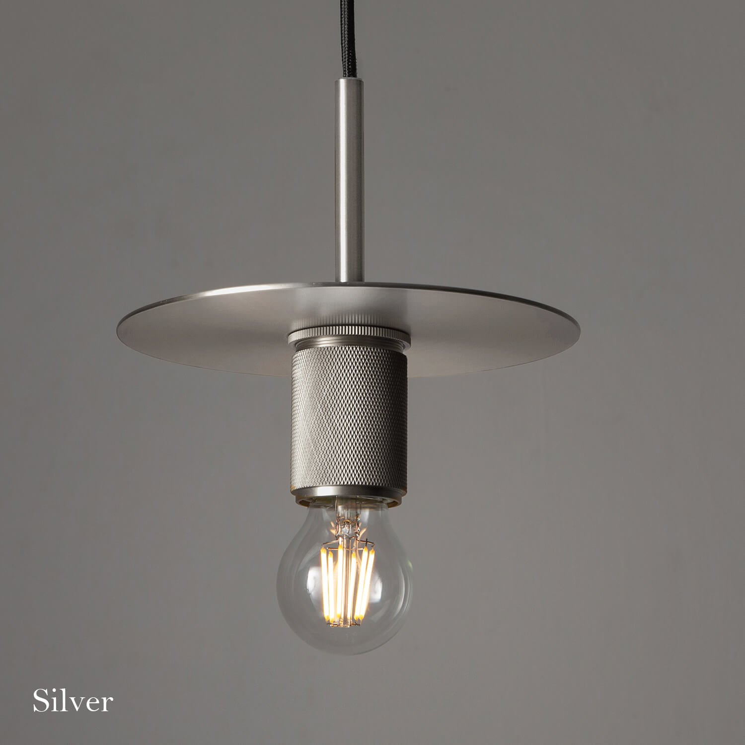 真鍮メッシュパーツがエレガントな印象 - グランツペンダントライト(D