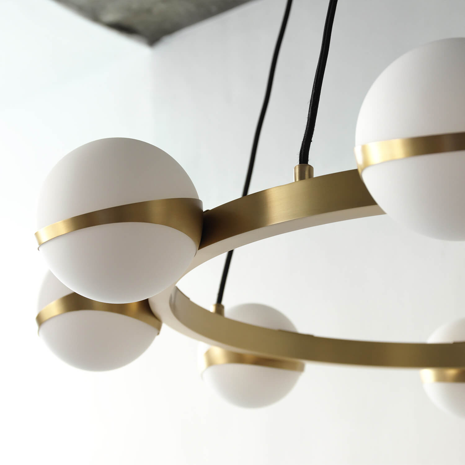 真鍮フレームと乳白シェードのペンダントライト - Pm-18(8) – TOWARDS