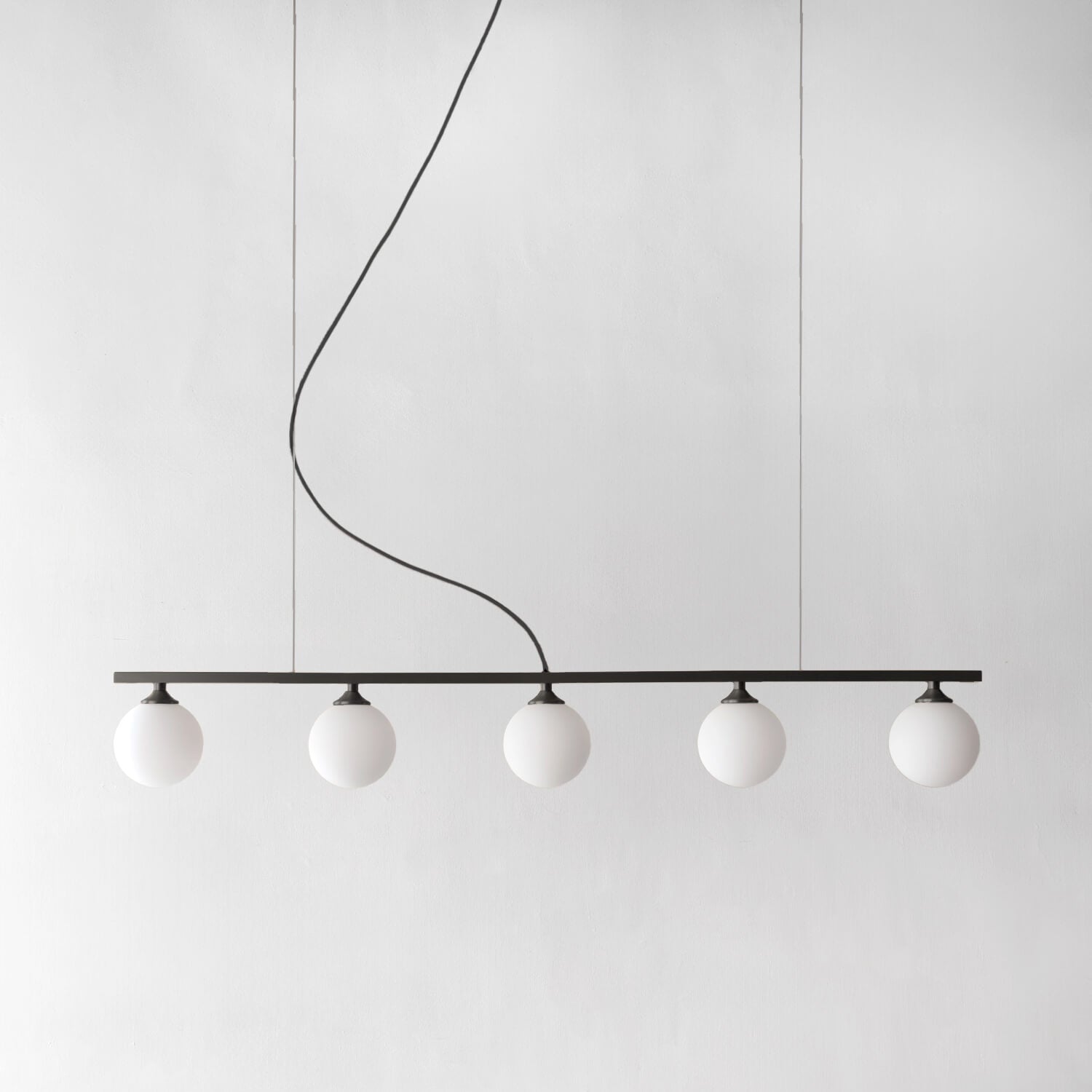 並列な乳白シェードが美しいペンダントライト - Pm-50 [5灯] – TOWARDS