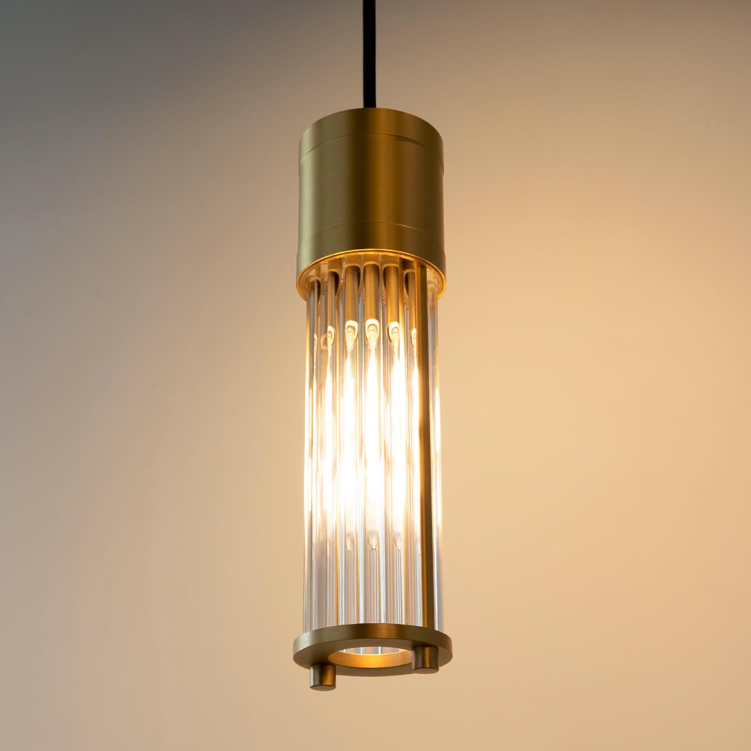 エレガントな真鍮フレームが美しいペンダントライト - Ps-06 – TOWARDS