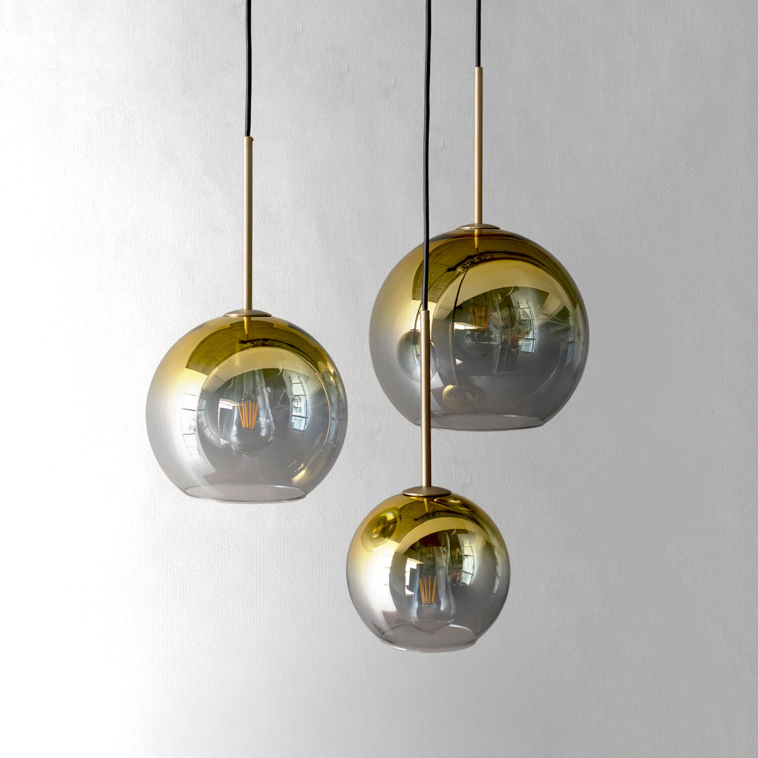 グラデーション塗装のガラスが美しいペンダントライト - Ps-14