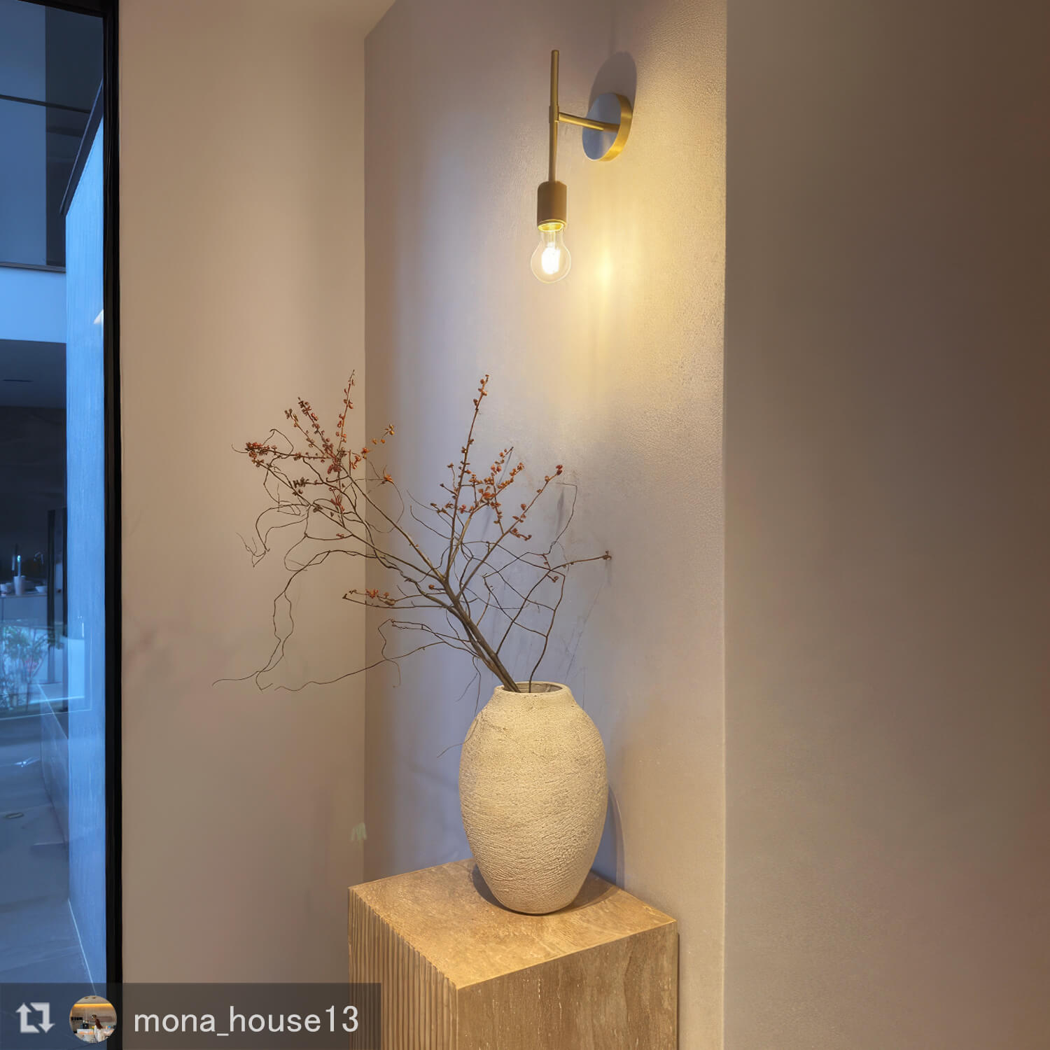 真鍮メッシュパーツがエレガントな印象 - グランツウォールライト(E